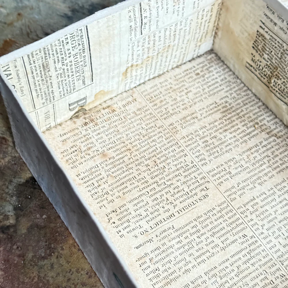 19th-century Handmade Paper Box - Image 12
