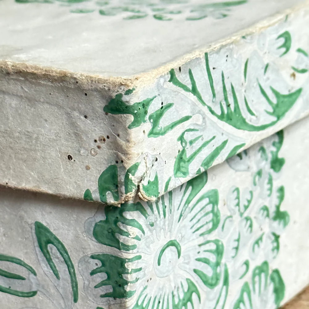 19th-century Handmade Paper Box - Image 7