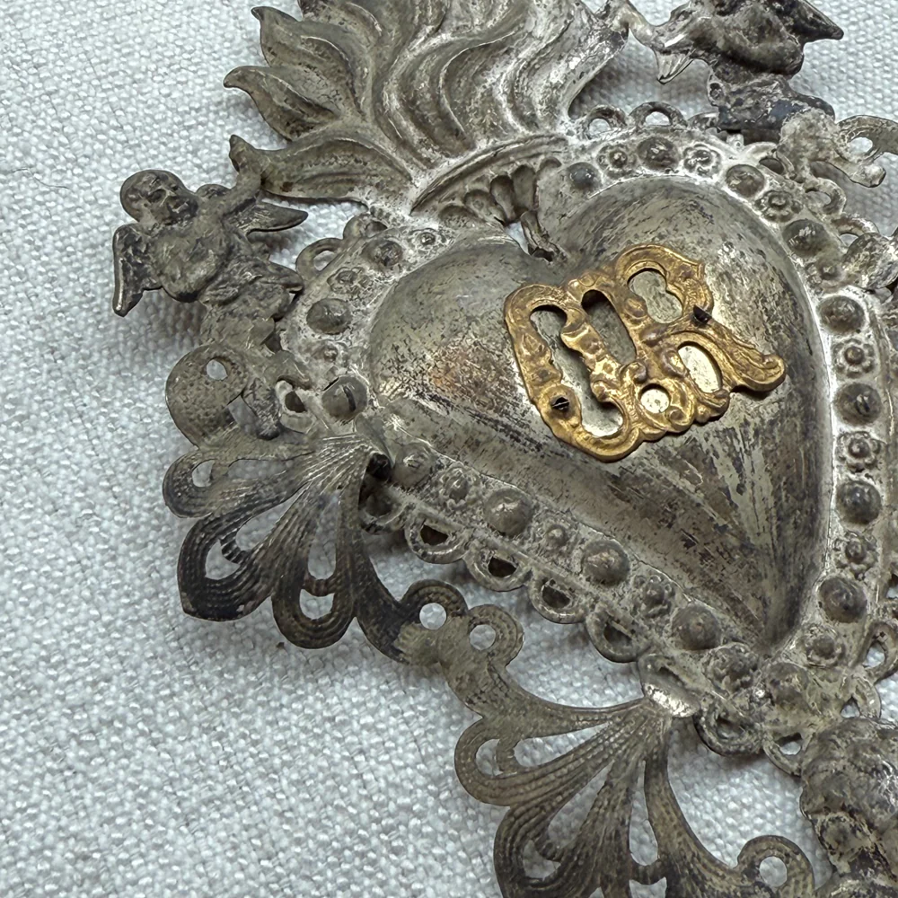 19th-century Italian Ex-Voto Sacred Silver Heart (No. 112) - Image 2