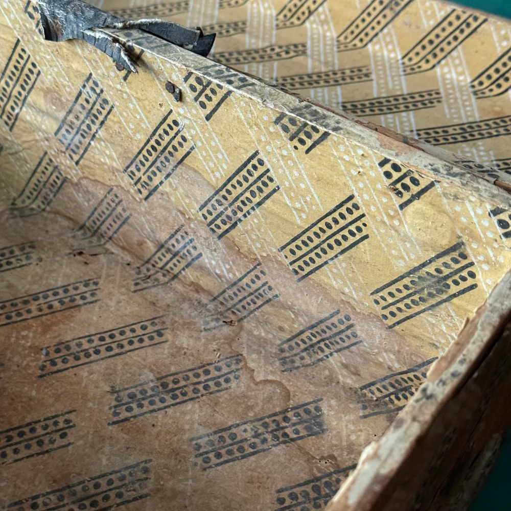 19th-century American Papered Box - Image 6