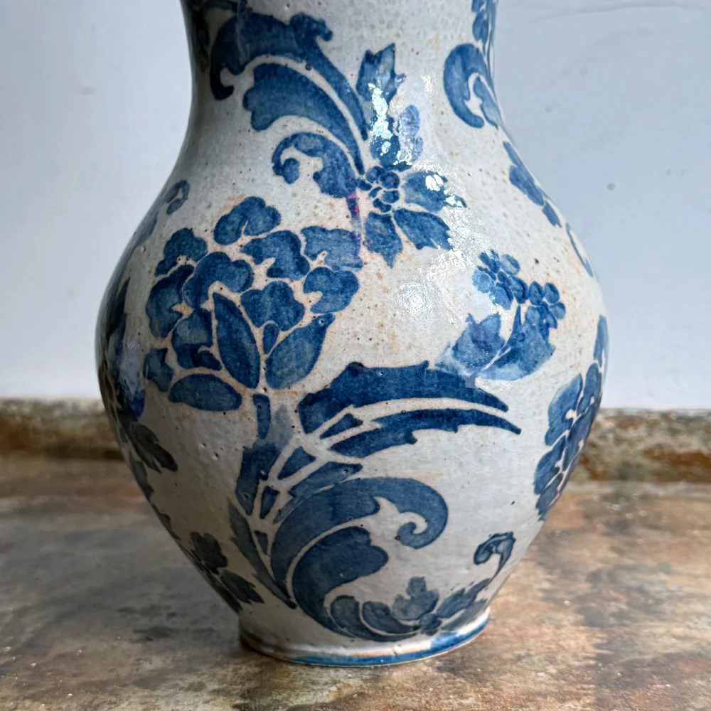 Amanda Moffat Medium Curvy Vase (#18) - Image 3