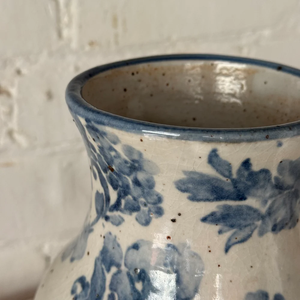 Amanda Moffat Medium Wavy Vase (#5) - Image 3