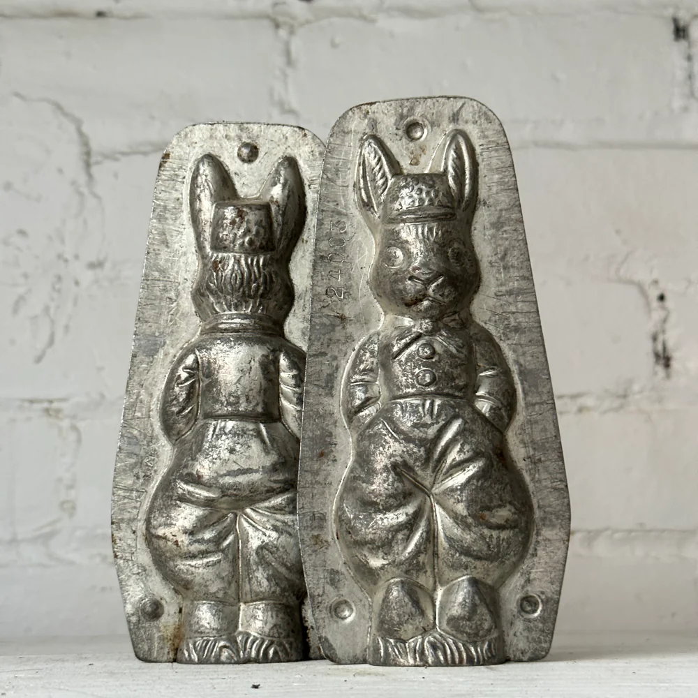 Antique Chocolate Clothed Rabbit Tin Mold (#35) - Image 4