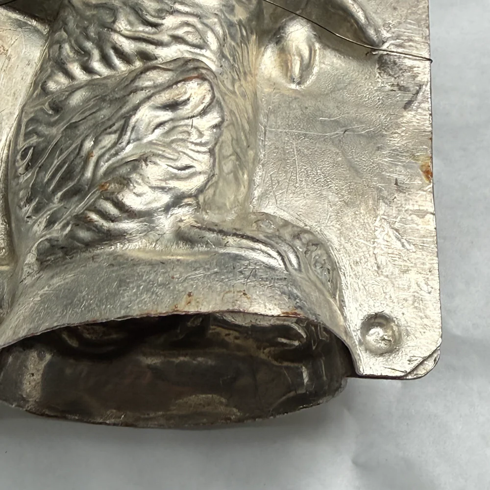 Antique Chocolate Rabbit Mold (#98) - Image 3