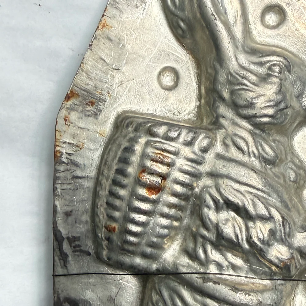 Antique Chocolate Rabbit Mold (#98) - Image 4