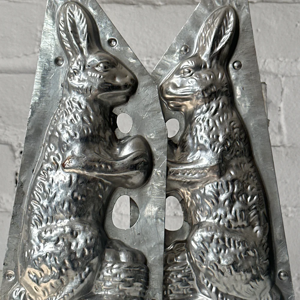 Antique Chocolate Rabbit Tin Mold (#61) - Image 4