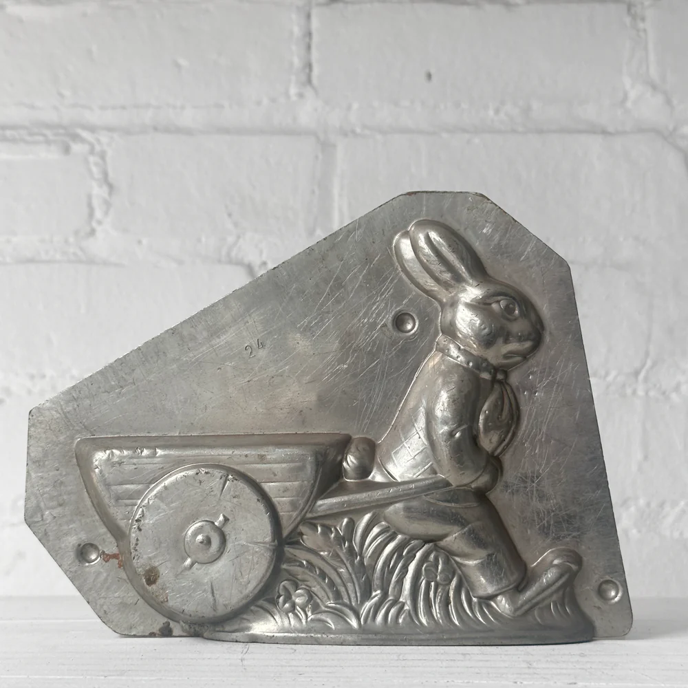 Antique Chocolate Rabbit with Wagon Tin Mold (#45)