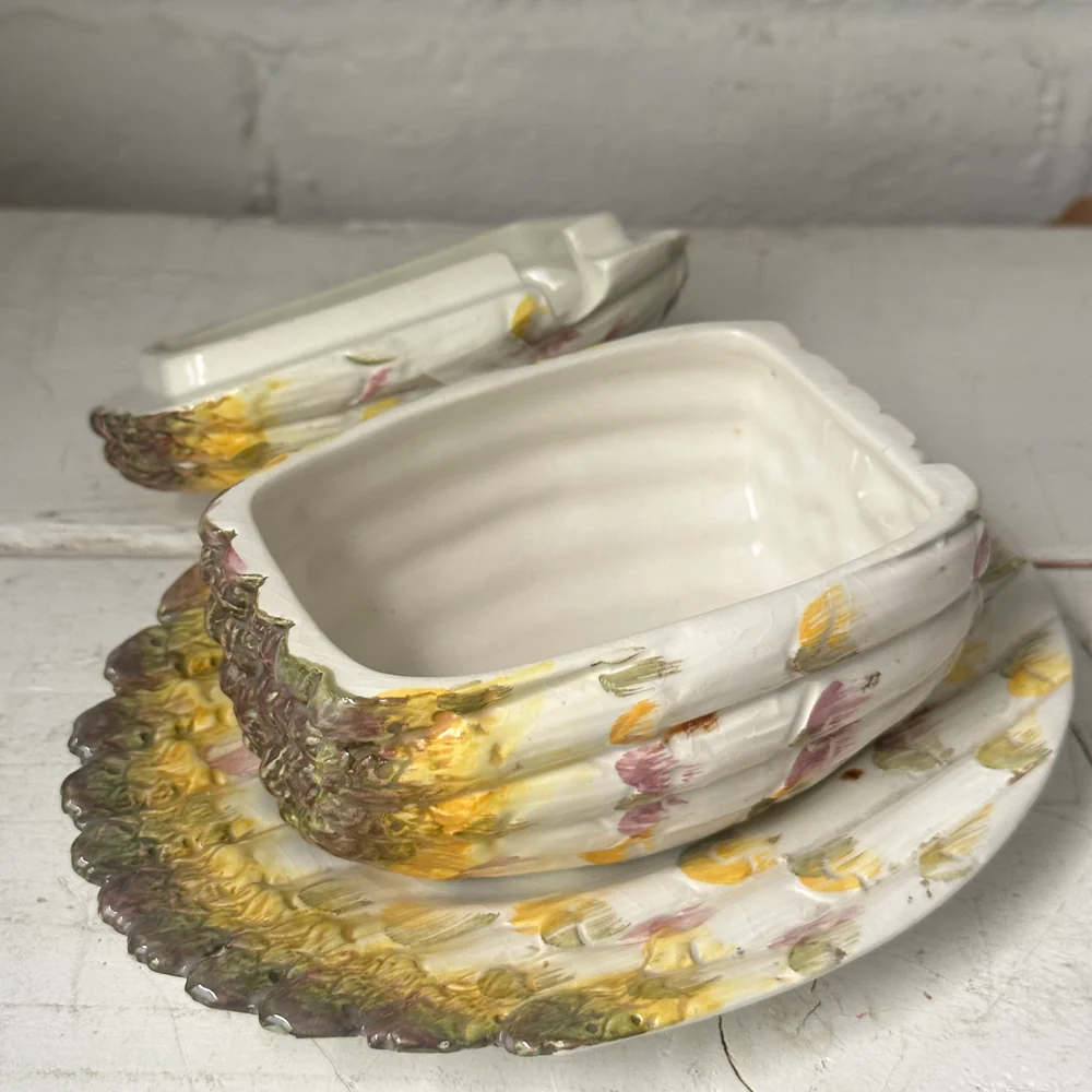 Antique Italian Asparagus Sauce Tureen - Image 5