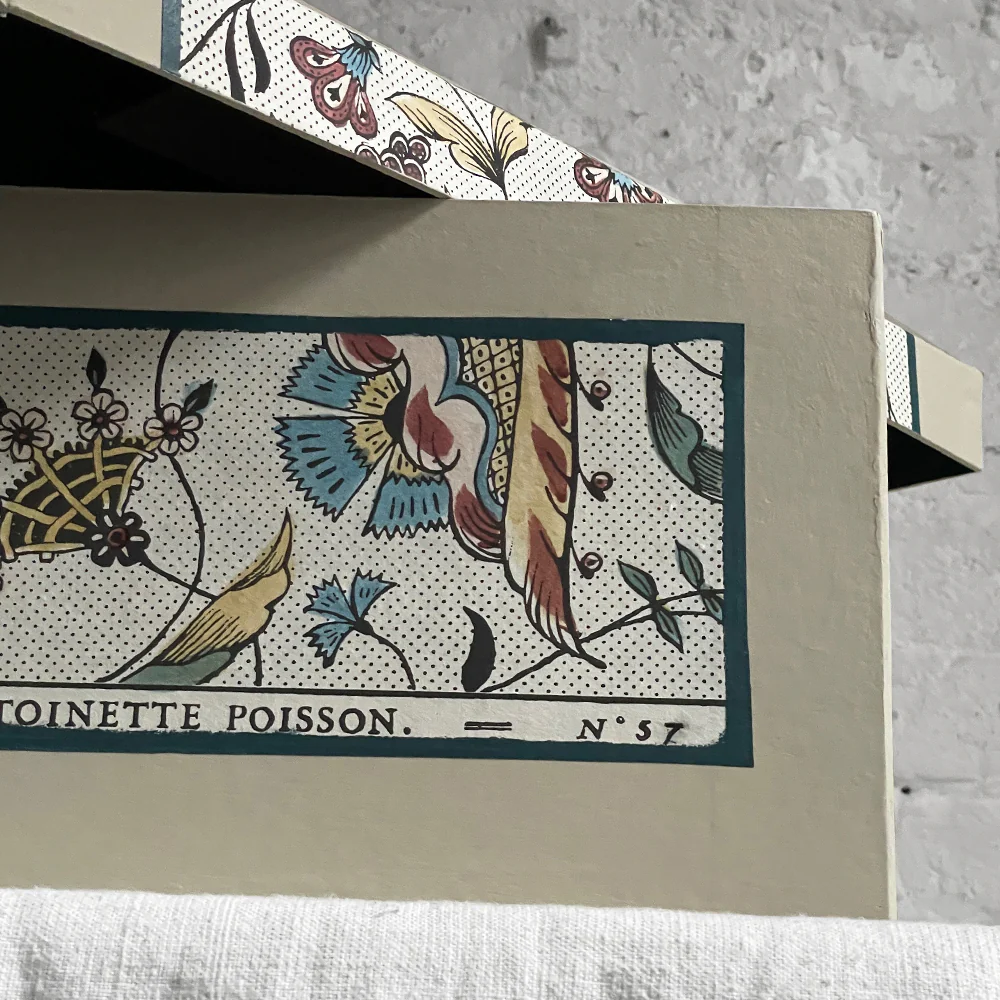 Antoinette Poisson Large Wedding Box in Jaïpur 57A - Image 5