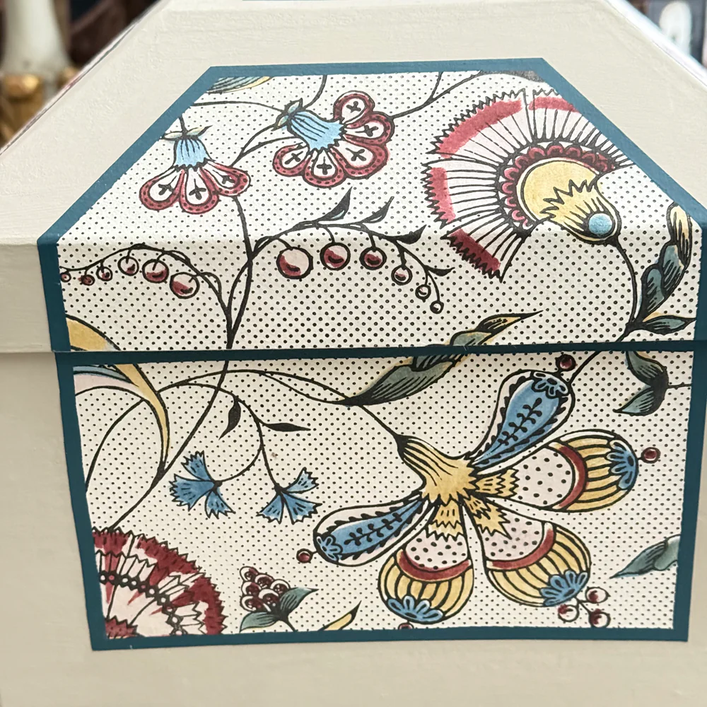 Antoinette Poisson Large Wedding Box in "Jaipur Colors" No. 57A - Image 5