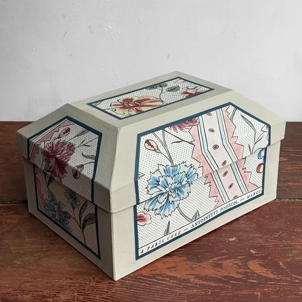 Antoinette Poisson Medium Wedding Box in "Marcel" No. 28A