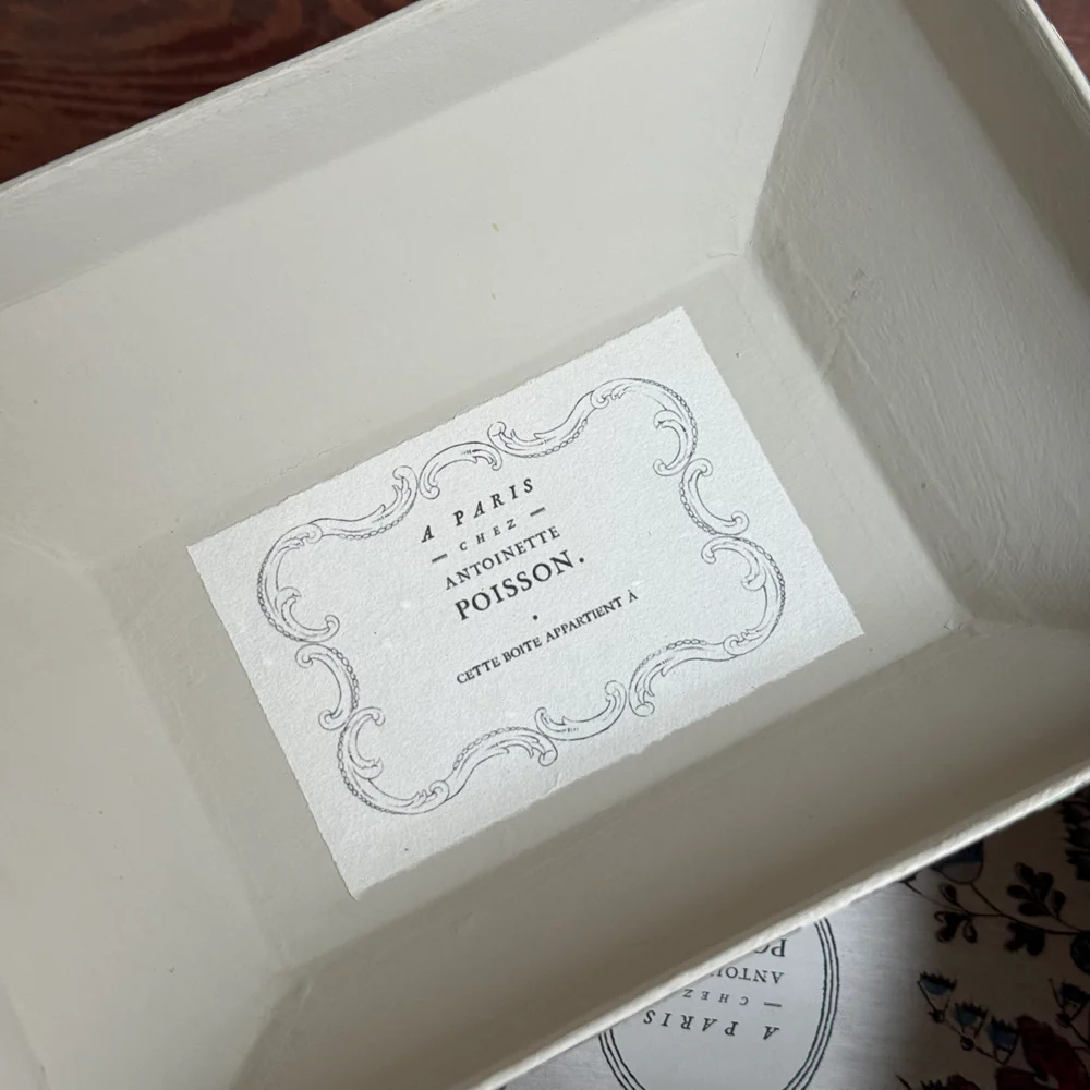 Antoinette Poisson Small Wedding Box in "Mignonette" No. 73A - Image 3