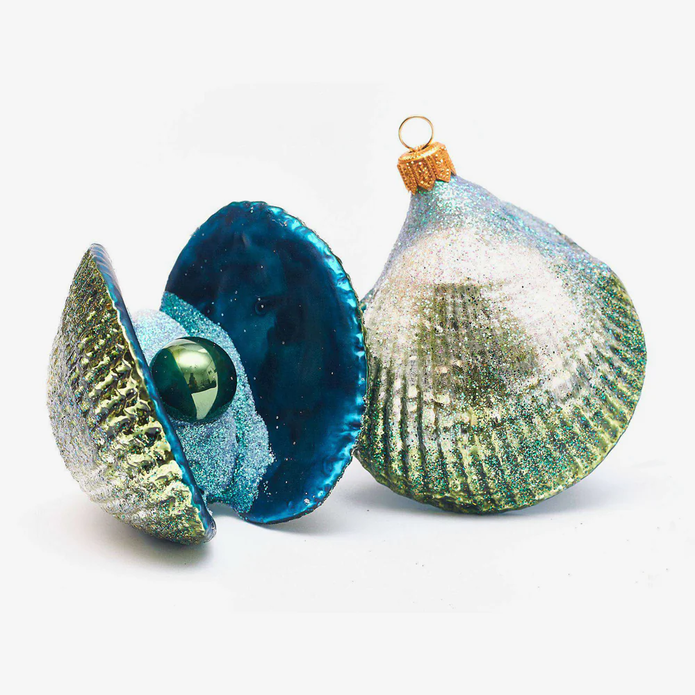 Blue Oyster With Pearl Ornament