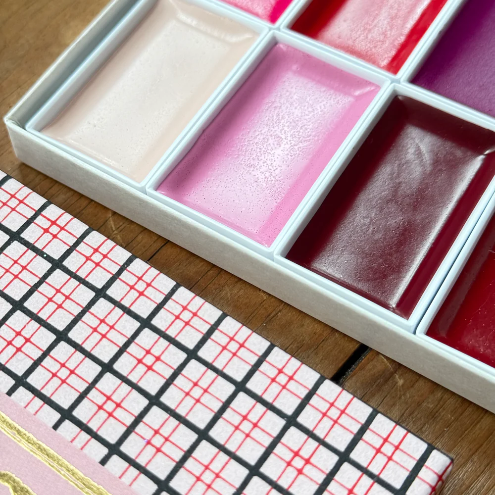 Colorama 8 Japanese Gansai Watercolor Set in Pink - Image 2