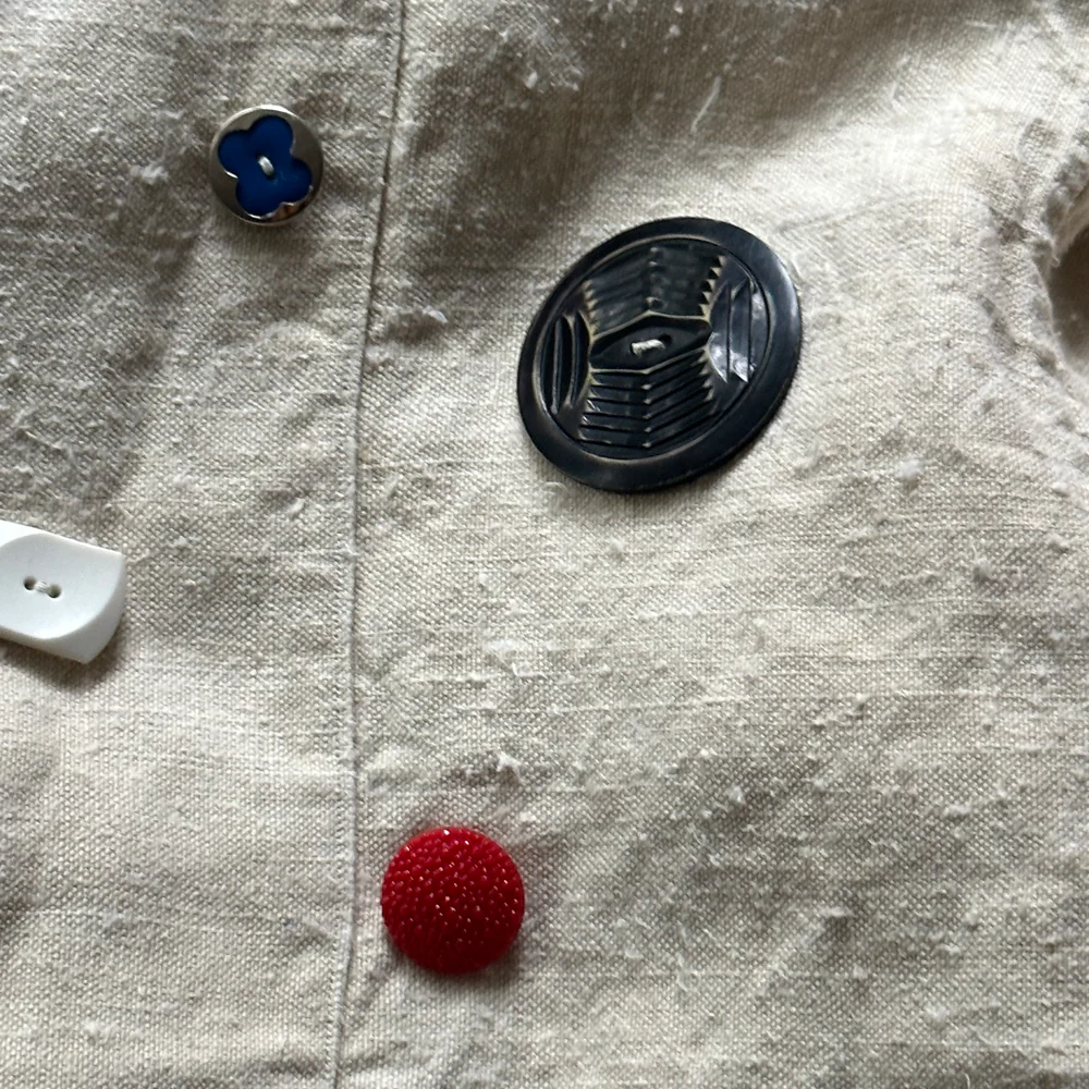 Custom 19th-century Linen Night Shirt with Vintage Buttons (#7) - Image 5