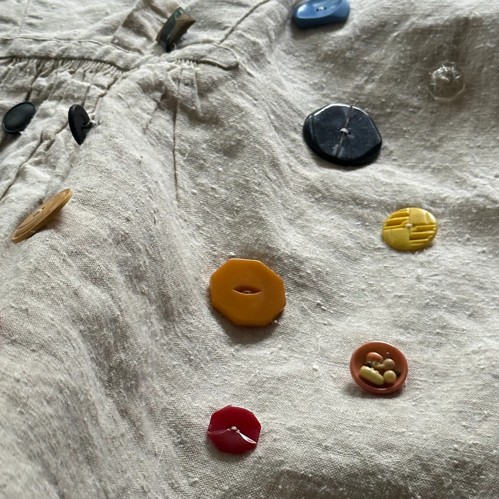 Custom 19th-century Linen Night Shirt with Vintage Buttons (#7) - Image 6