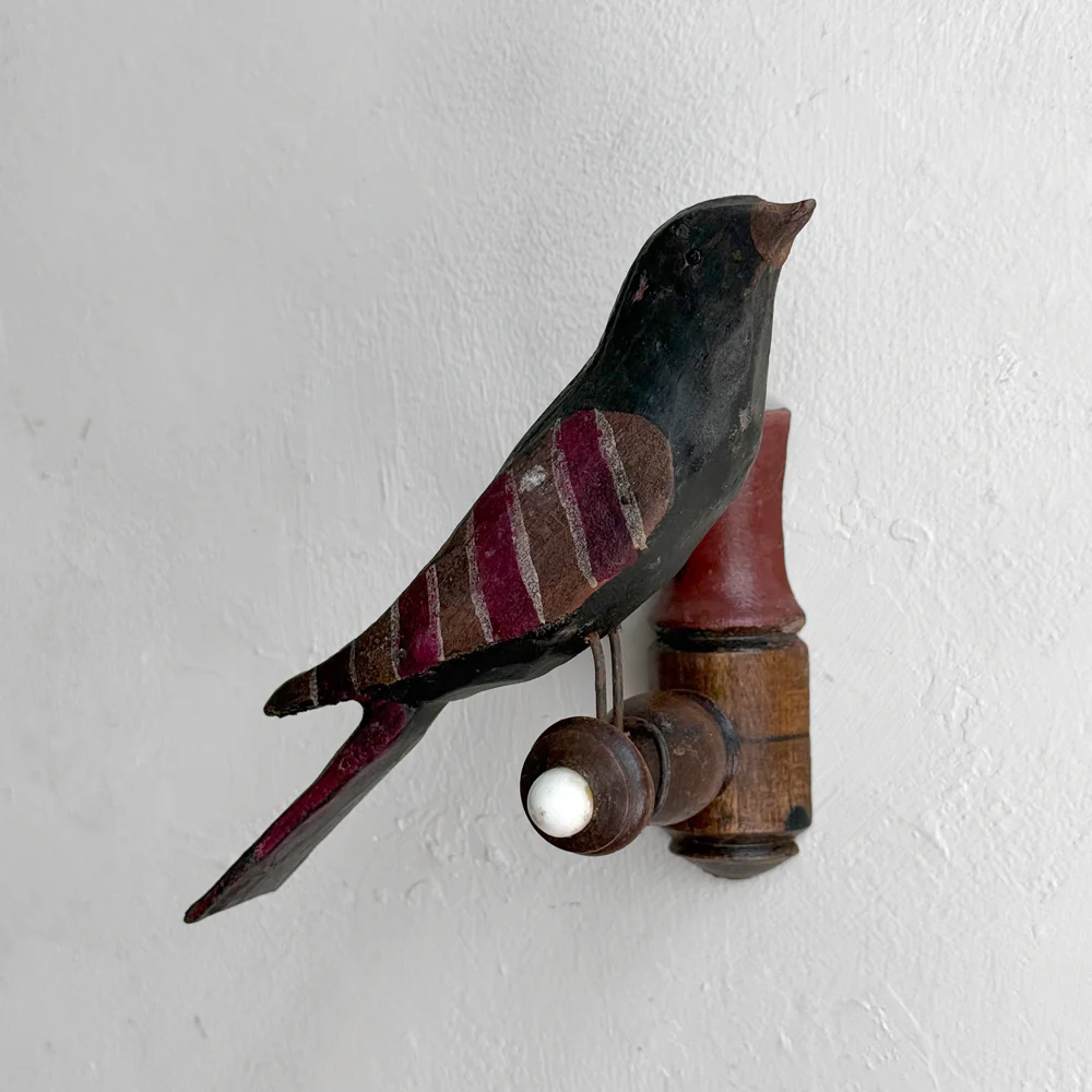 Early 20th-century Black Forest Carved Bird (BFB-17) - Image 2