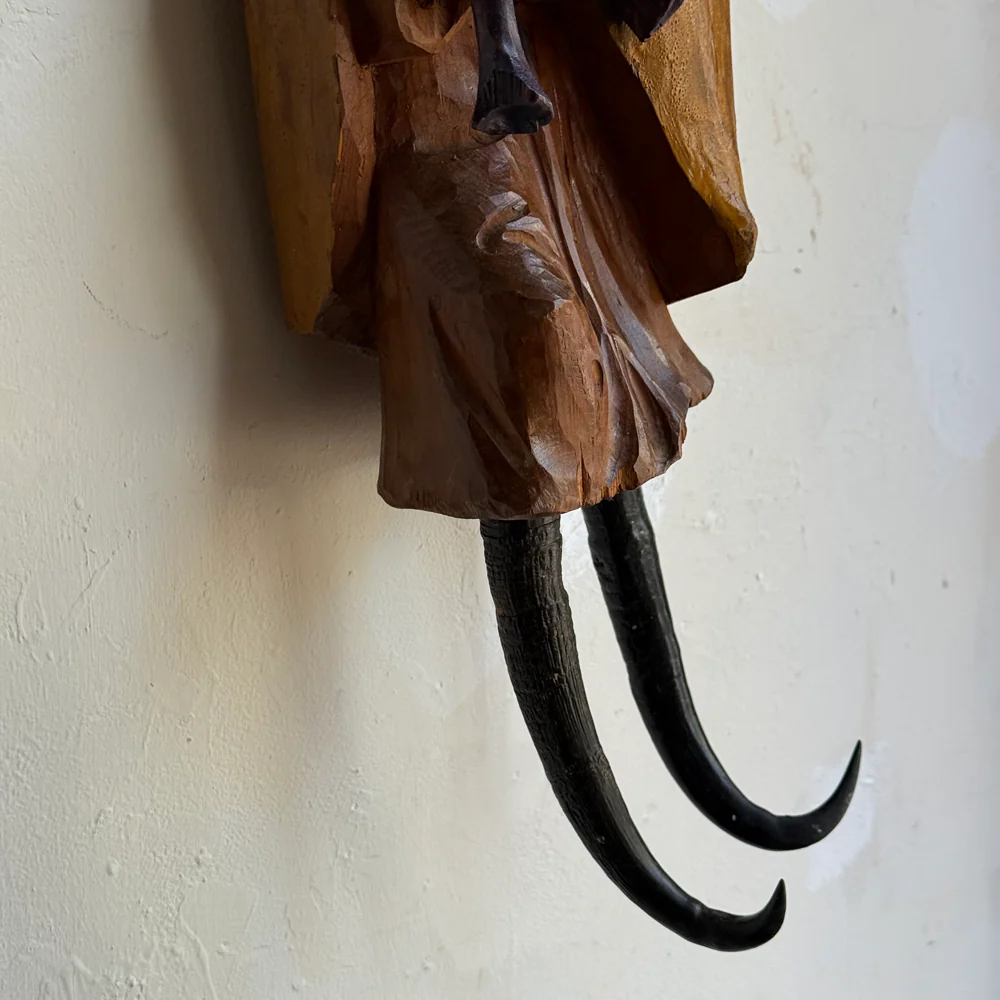 Early 20th-century Carved Alpine Hunter Decorative Coat Hook (#2) - Image 4