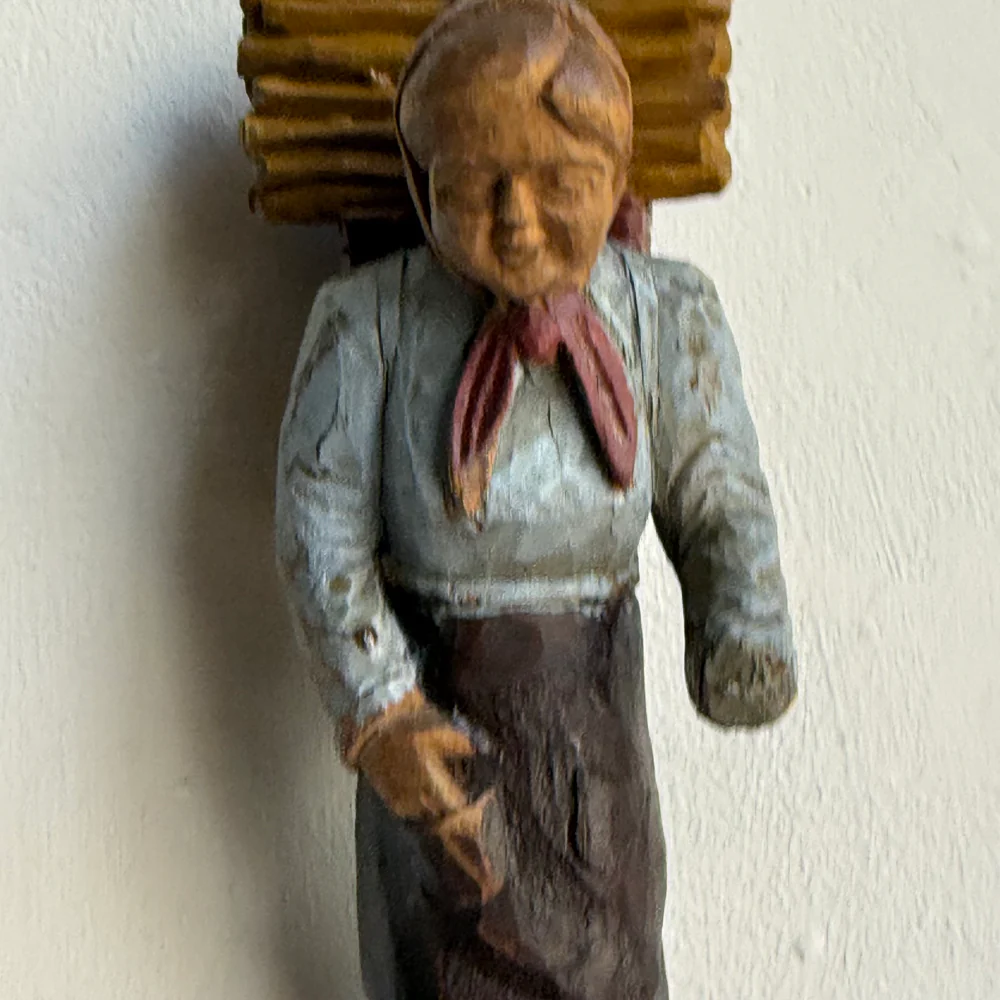 Early 20th-century Carved Alpine Hunter Decorative Coat Hook (#4) - Image 3