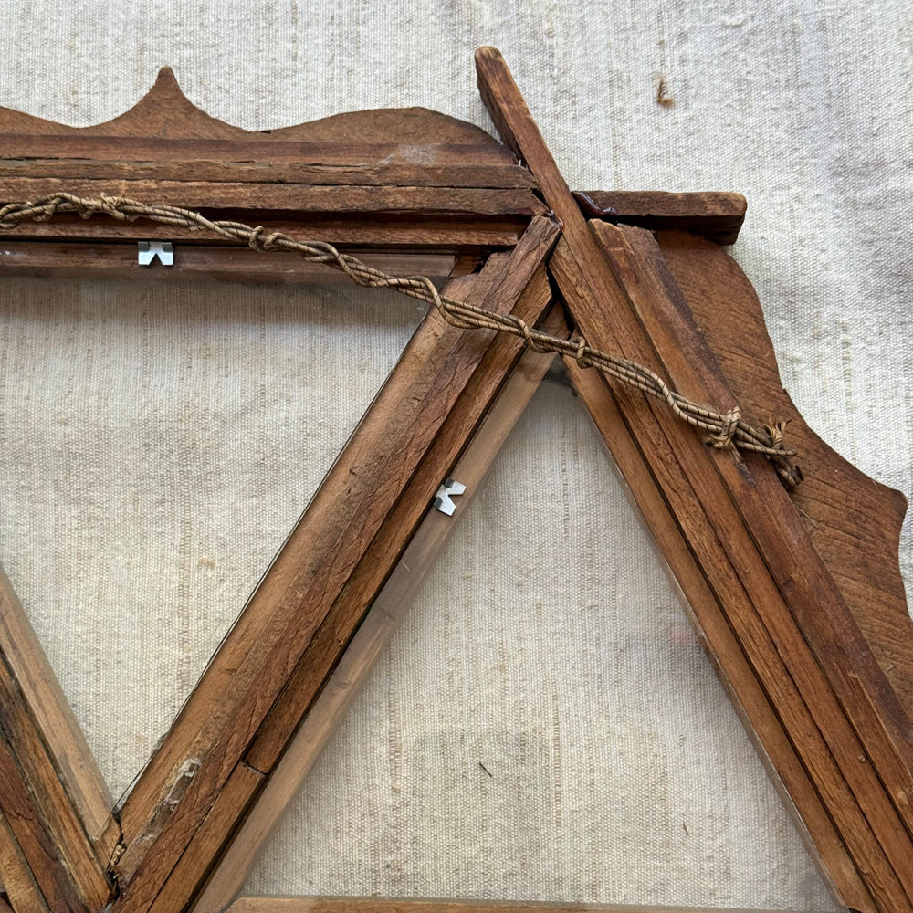 Early 20th-century Hexagonal Tramp Art Frame - Image 6
