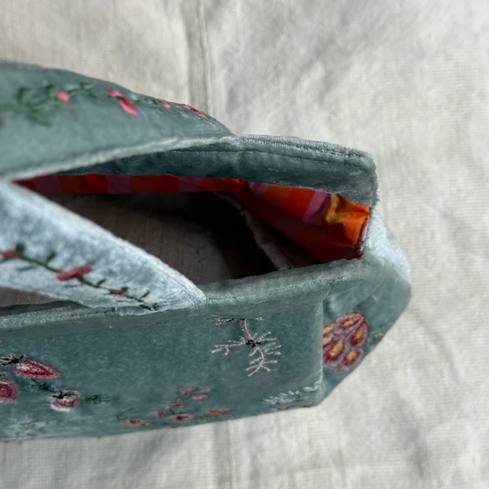 John Derian Custom Poppins Bag in Ocean - Image 6