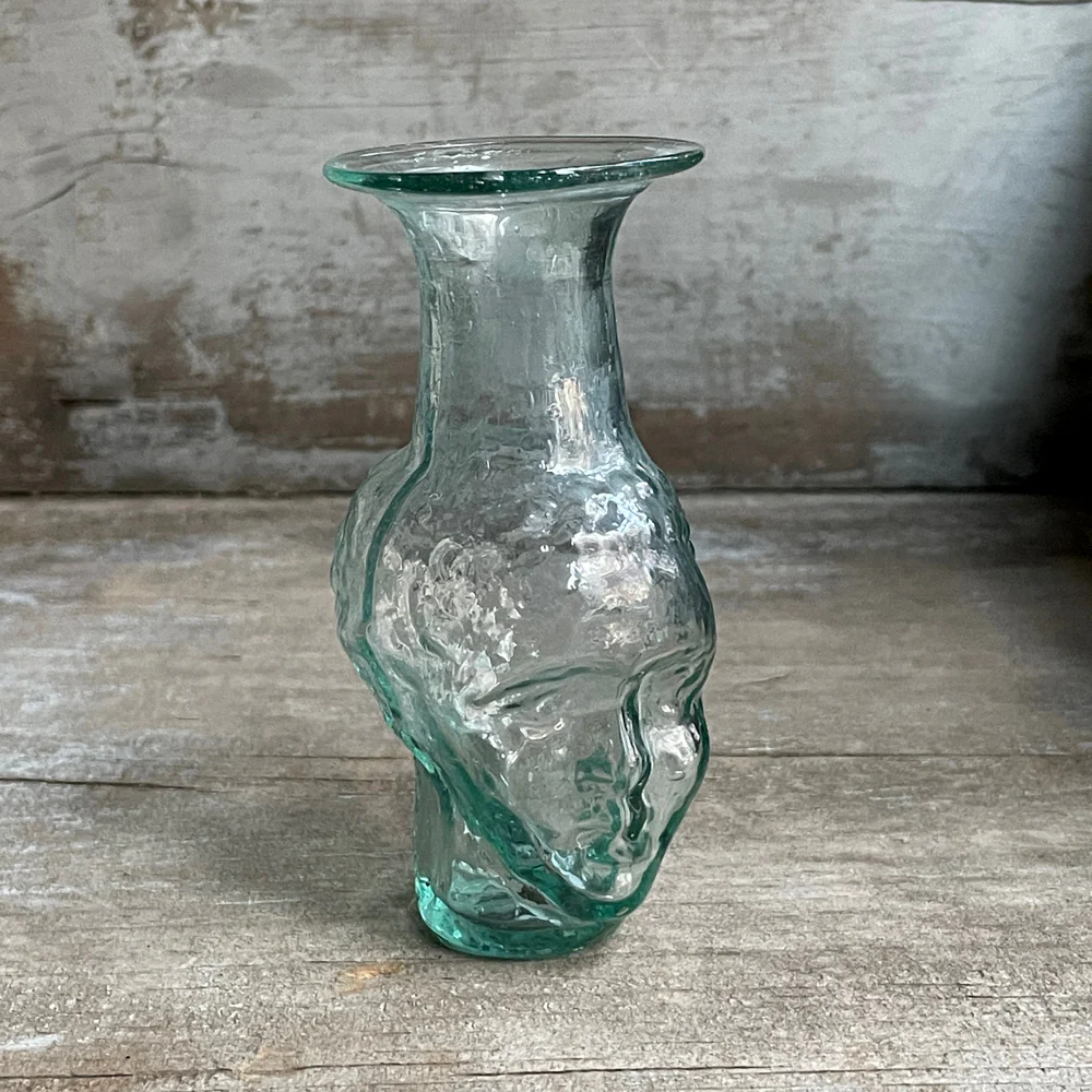 Johnas Vase