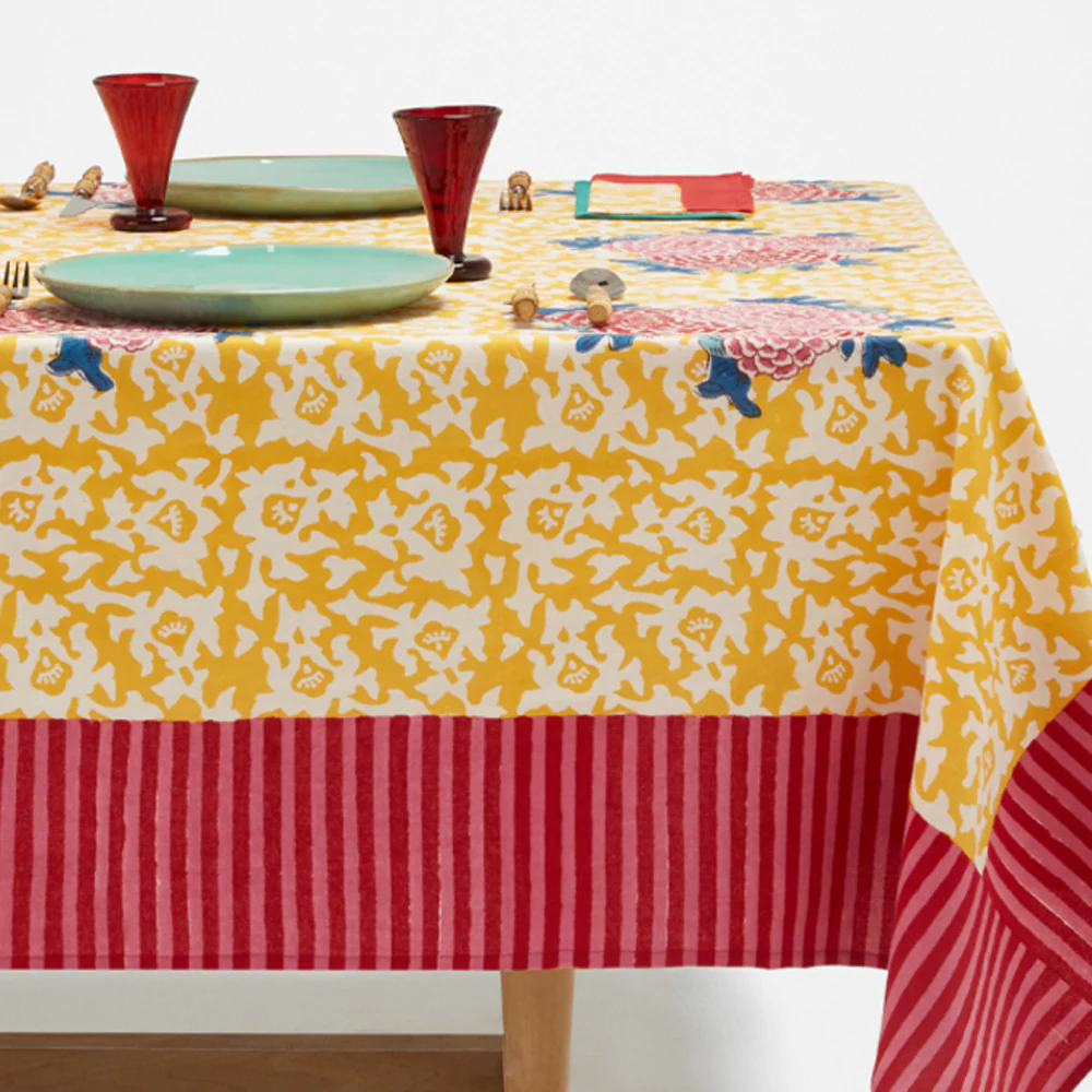 Lisa Corti Cotton Cloth in Arabesque Corolla Gold 250 x 270cm - Image 4