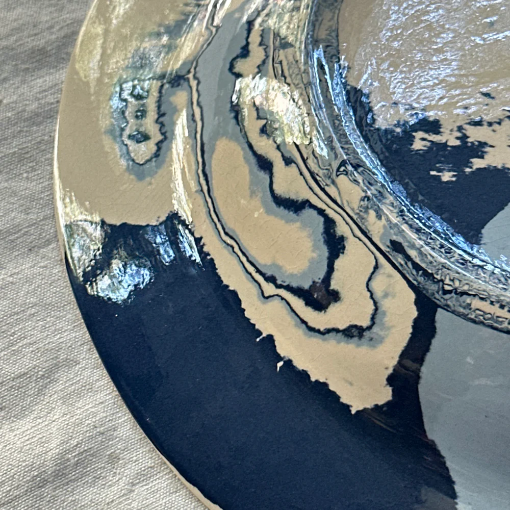 Marbled Deep Presentation Plate in Belle Île (BI #766) - Image 4