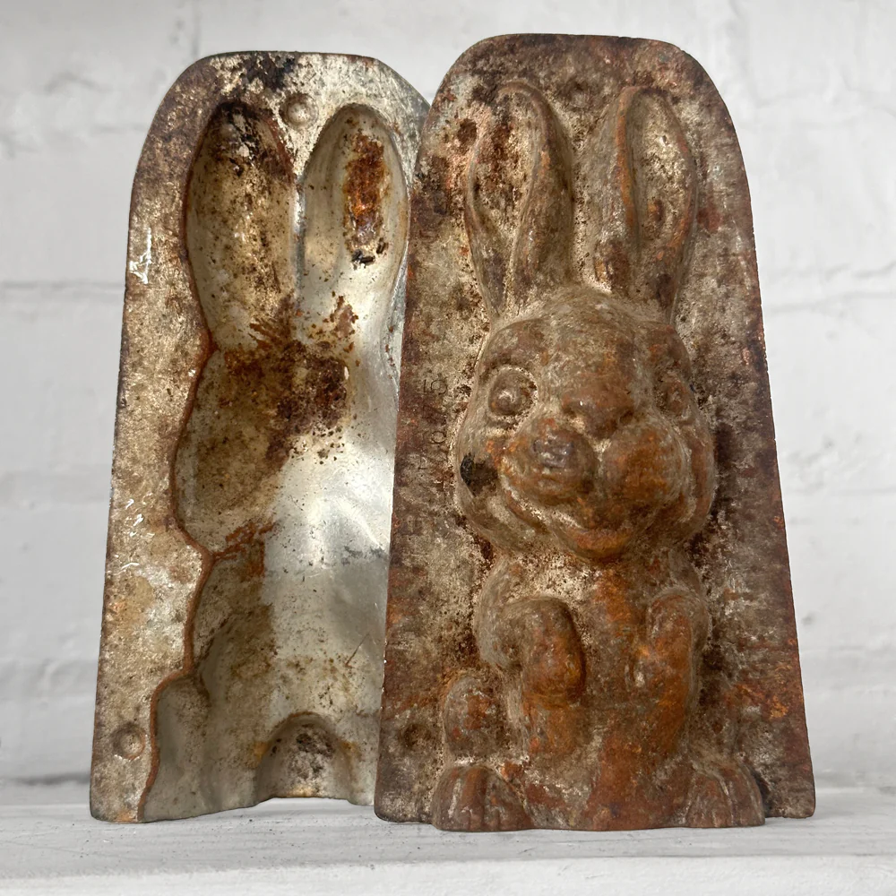 Antique Chocolate Rabbit Mold (#14) - Image 4