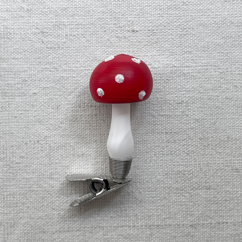 Nostalgic Clip-on Small White Mushroom Ornament