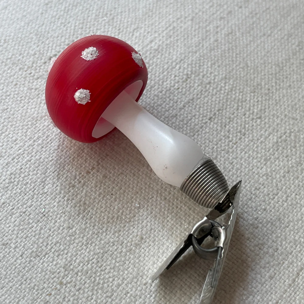 Nostalgic Clip-on Small White Mushroom Ornament - Image 2