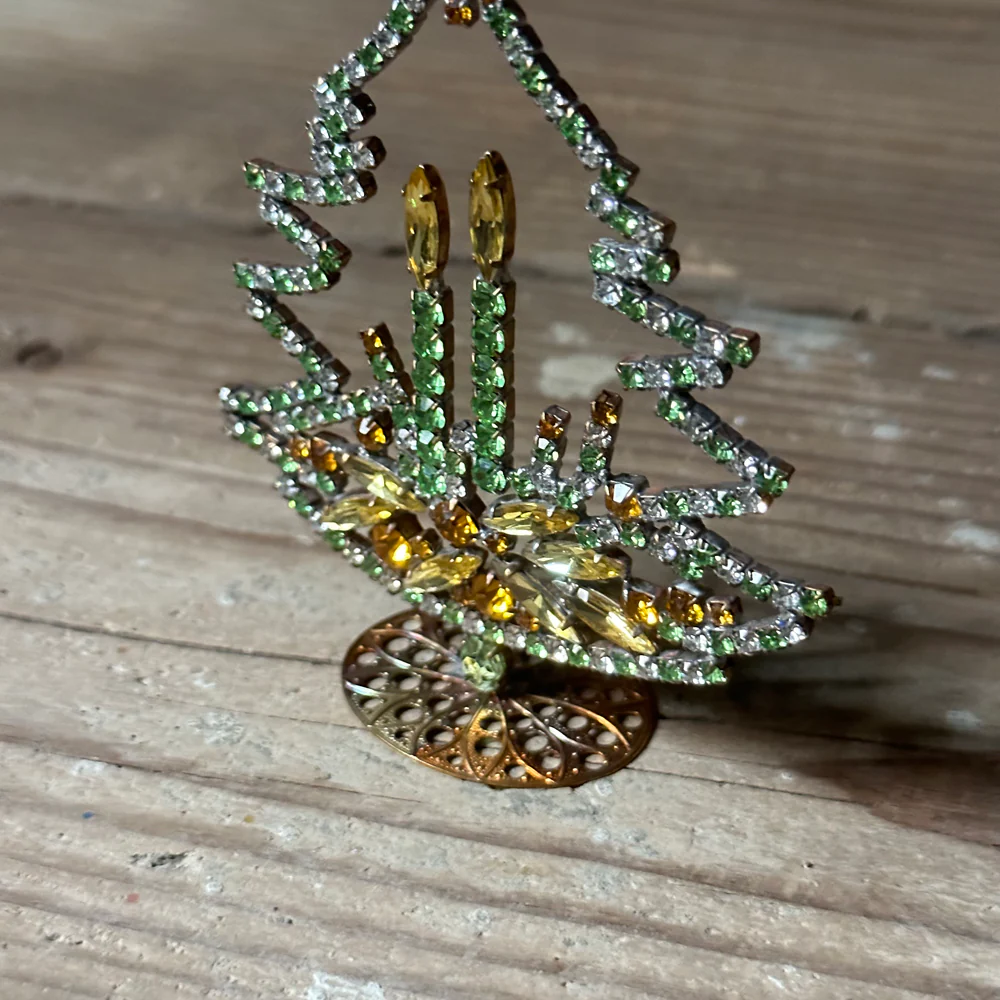 Nostalgic Jeweled Green Glass Crystal Tree with Candles - Image 2