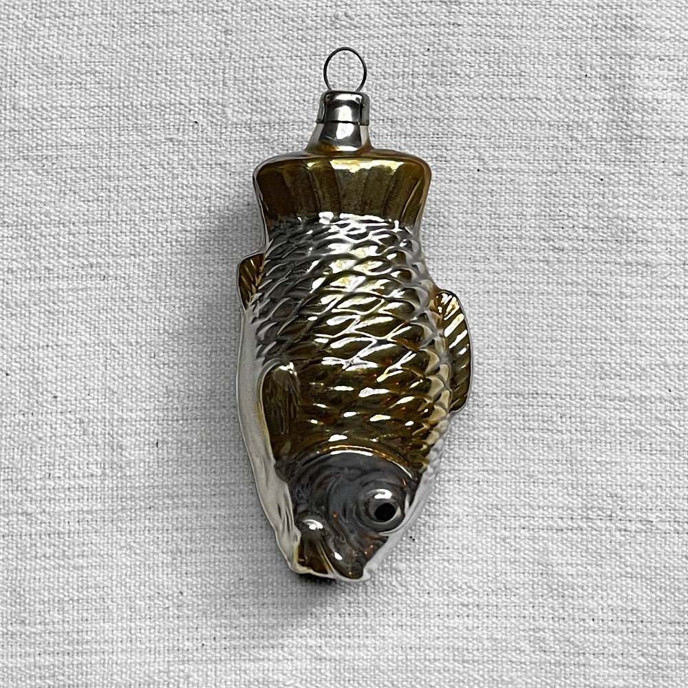 Nostalgic Open Mouthed Fish Ornament - Image 2