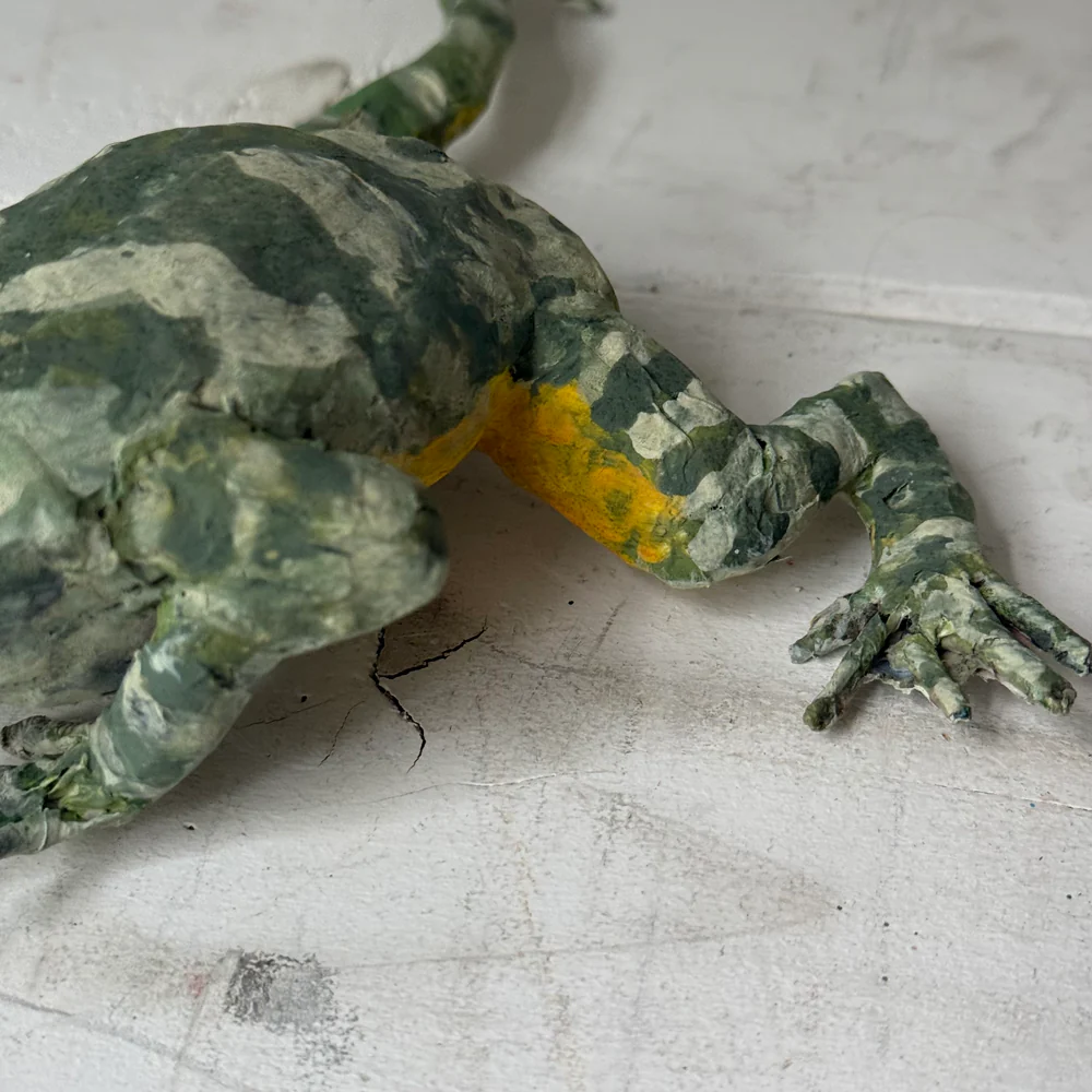 Papier-Mâché Painted Frog #2 - Image 4