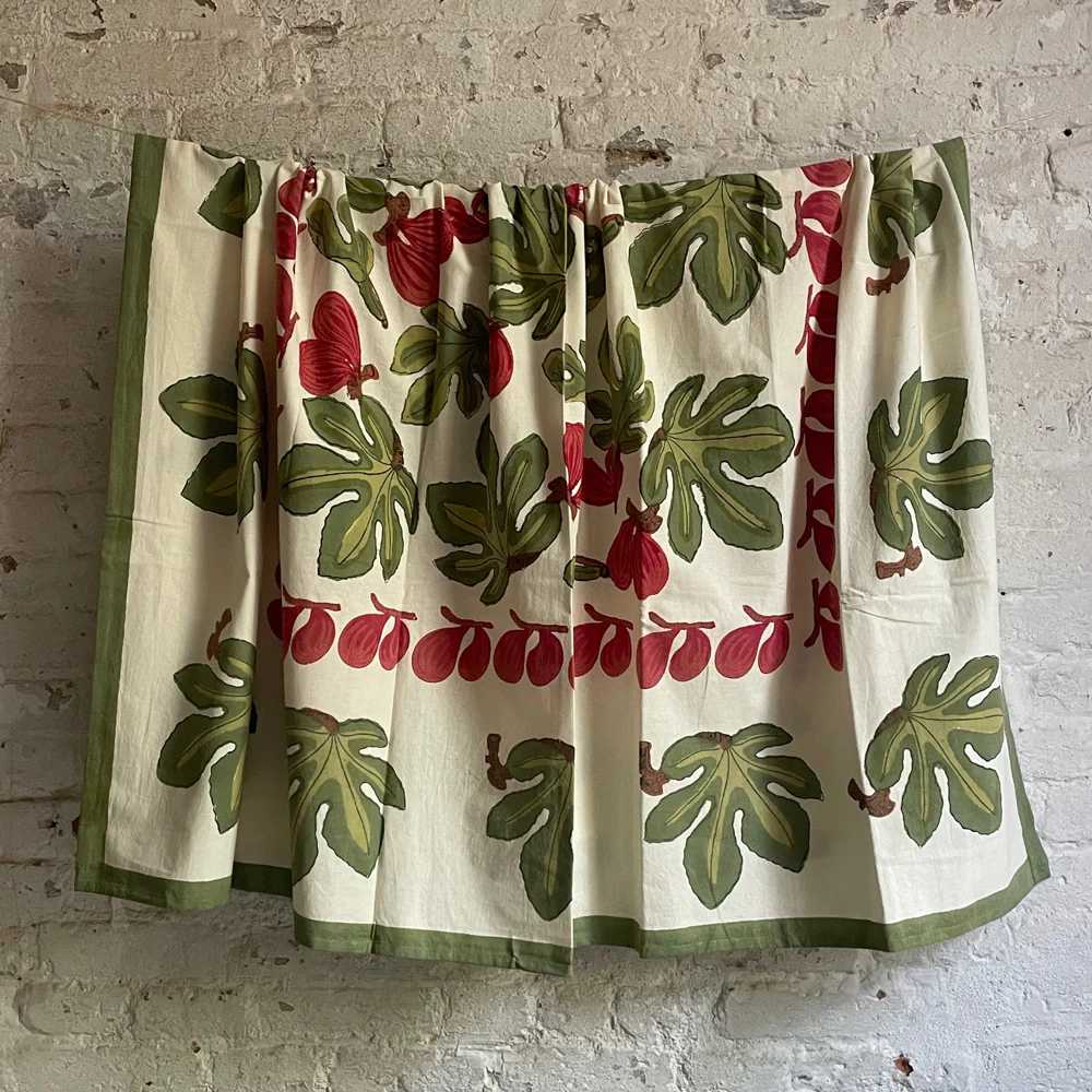 Red Fig French Tablecloth - Image 2