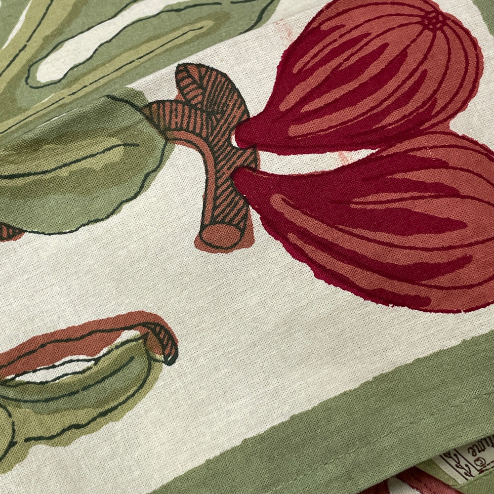 Red Fig French Tablecloth - Image 3