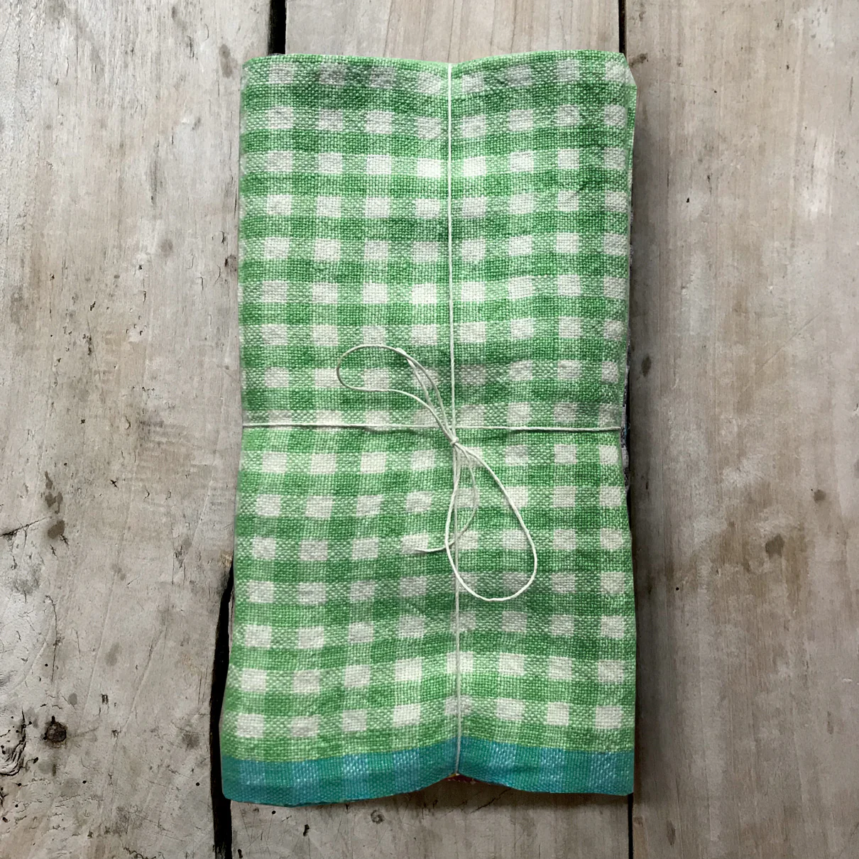 Set of 4 Gingham Napkins in Lime & Aqua