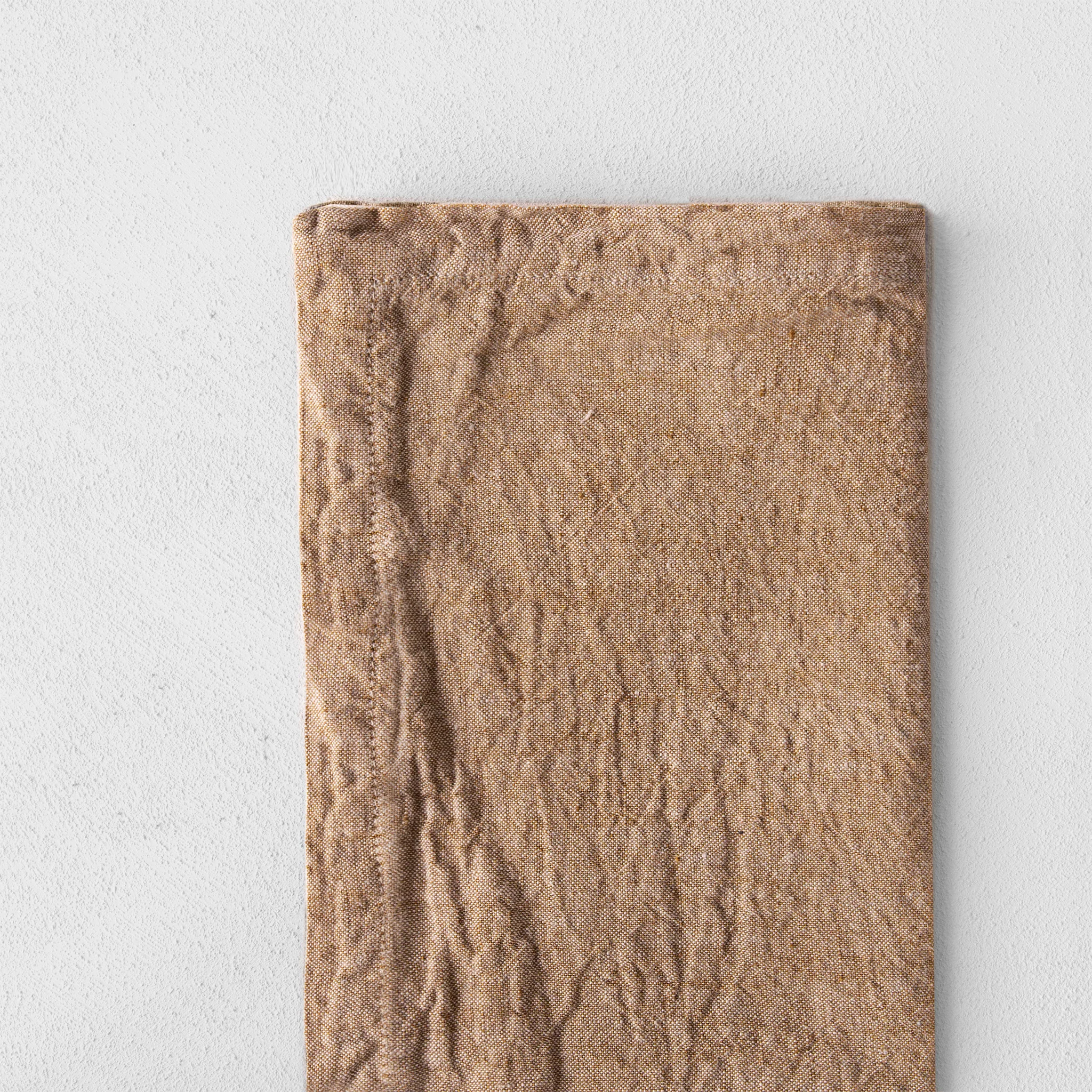 Set of Six Basix Linen Napkins in Brun