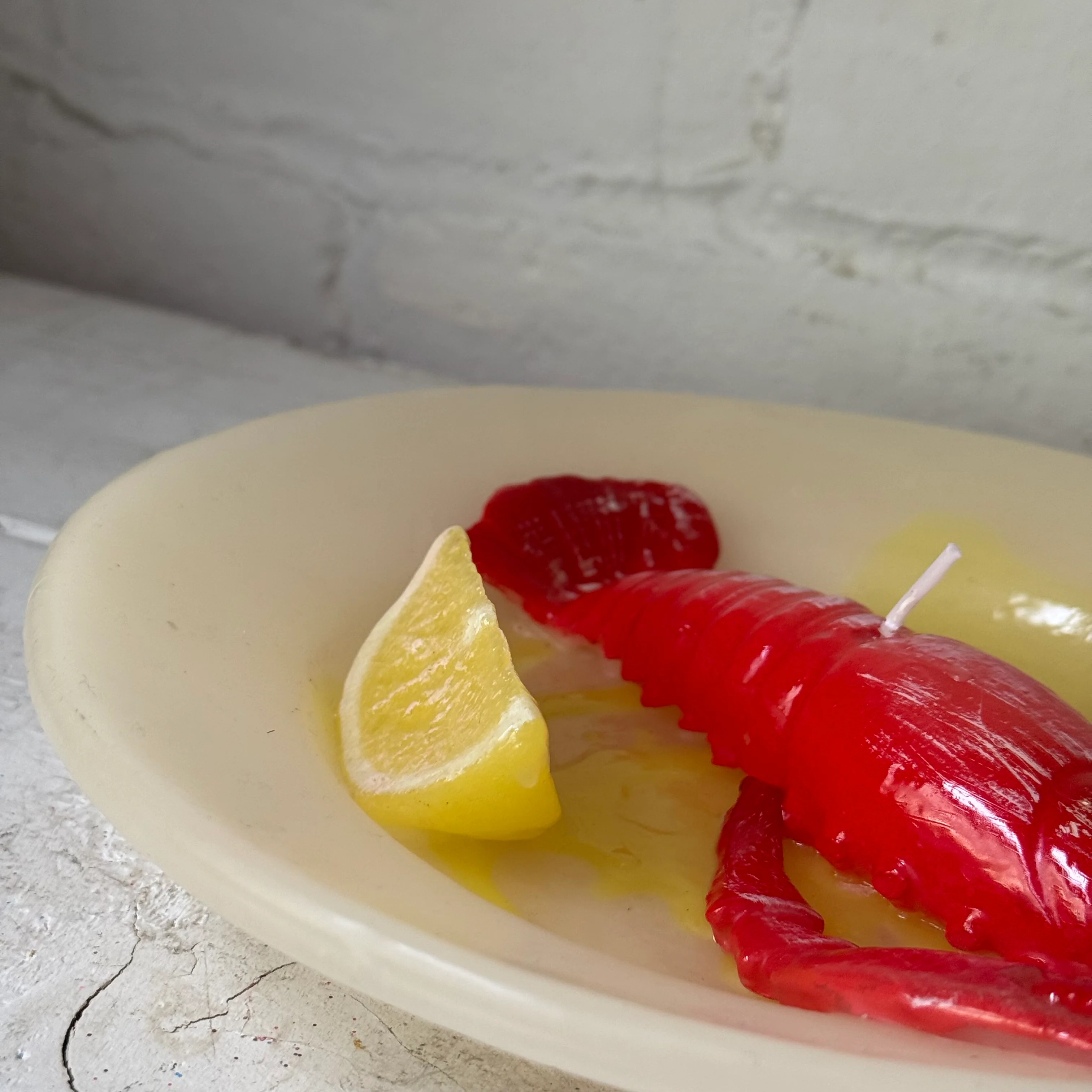 Astice con Olio e Limone Lobster Plate with Oil and Lemon Candle - Image 3