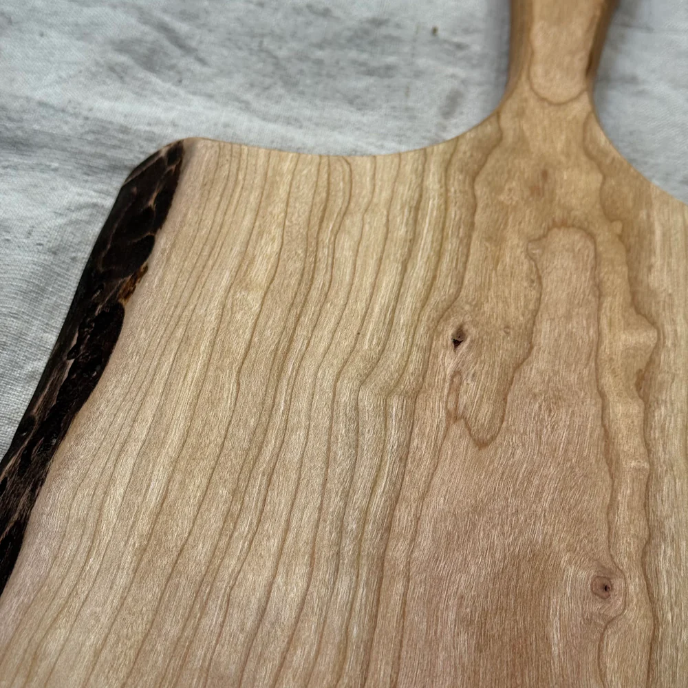 Spencer Peterman 15" Cherry Wood Cutting Board with Handle (#4-11) - Image 4