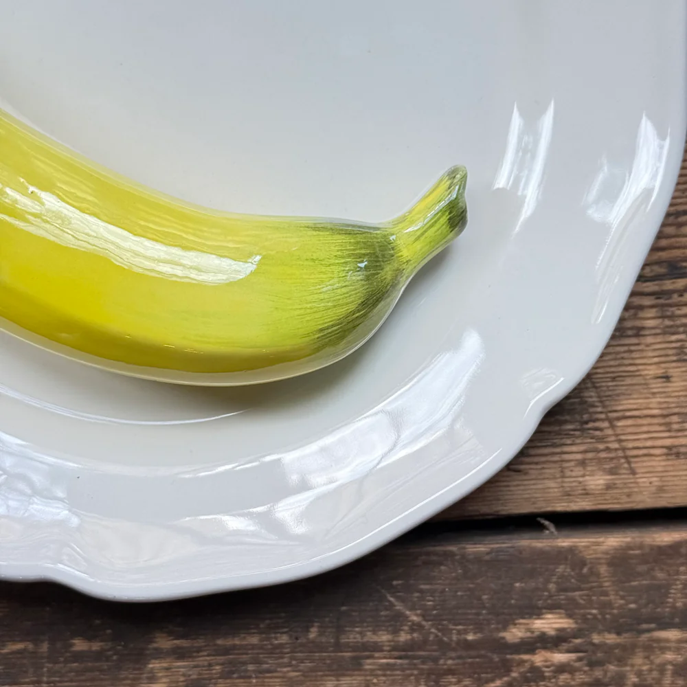 Trompe L'oeil Banana Plate with Wavy Rim - Image 2