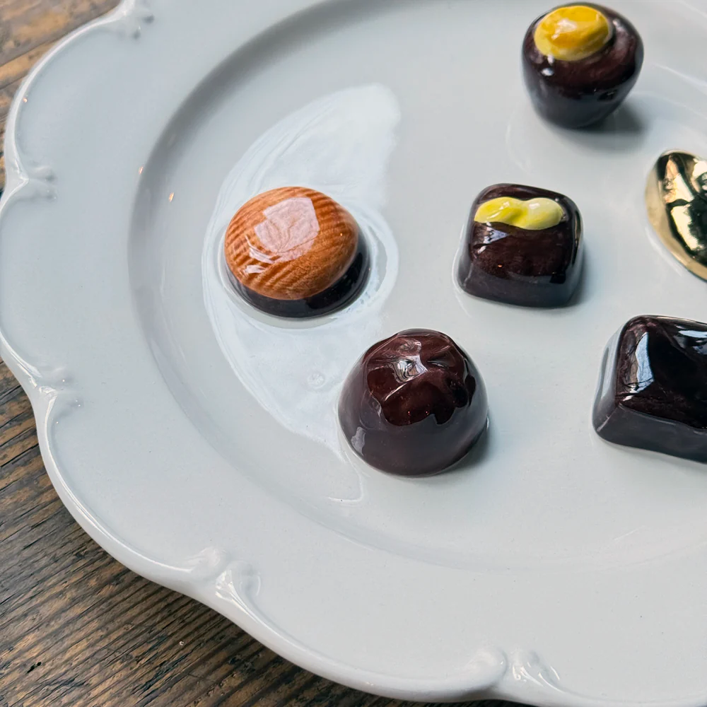 Trompe L'oeil Chocolate Plate with Scalloped Rim - Image 2