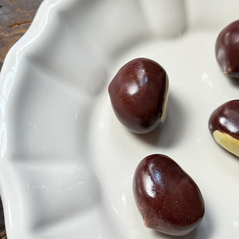 Trompe L'oeil Hazelnut Plate with Fluted Rim - Image 3