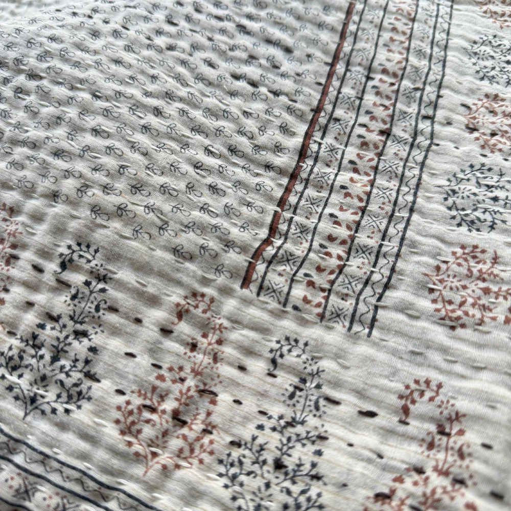 Vintage Sari Baby Blanket (JFB-03) - Image 4