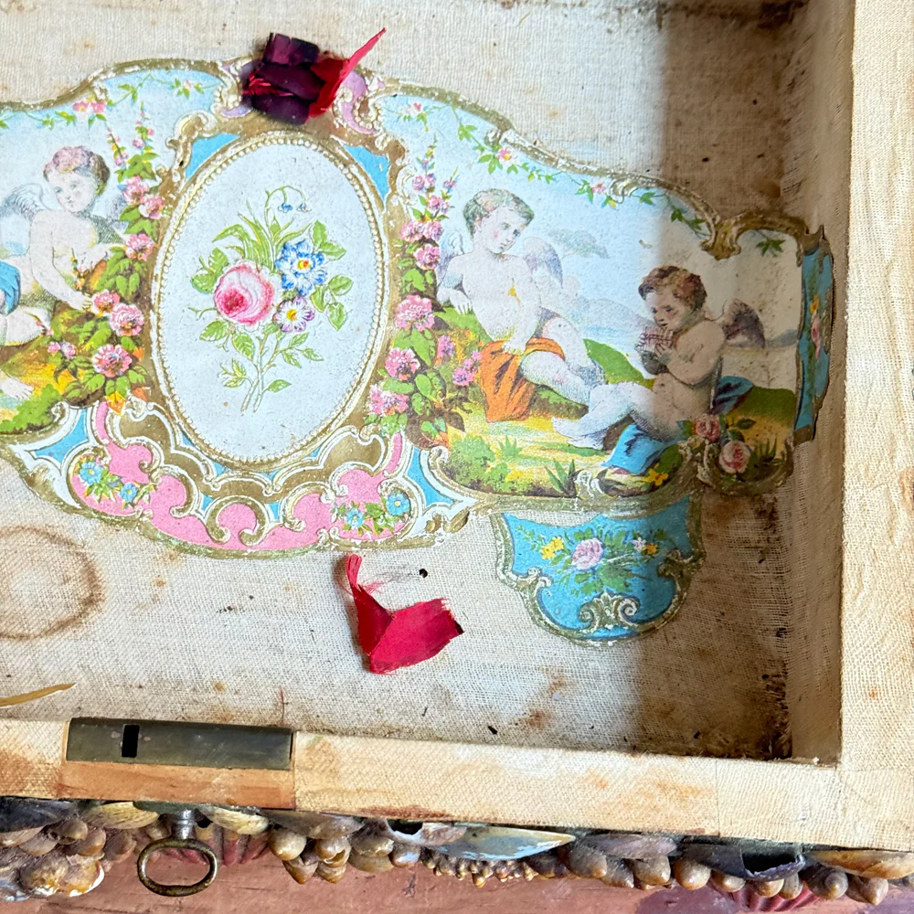 Vintage Victorian Shell Box - Image 11
